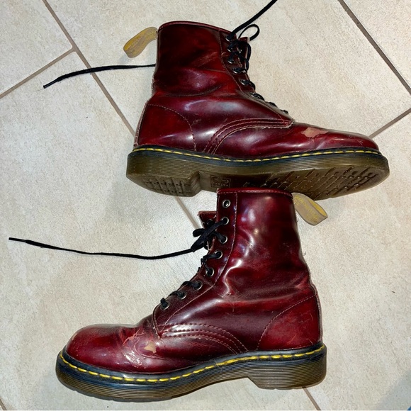 Dr. Martens Burgundy Vegan 1460 Boots - Size 8L/7M - Picture 4 of 7